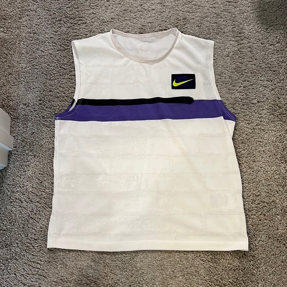 Nike size small Tank Tops